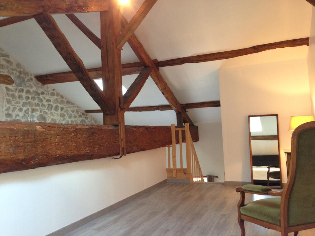 Les Hauts De Cluny Exterior photo